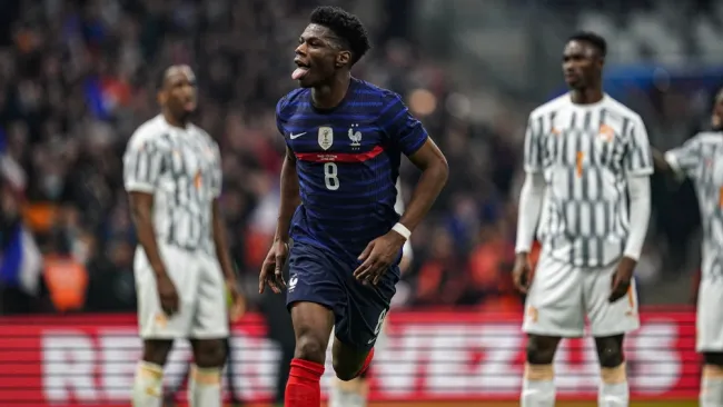 Tchouameni en un partido de la Selección de Francia