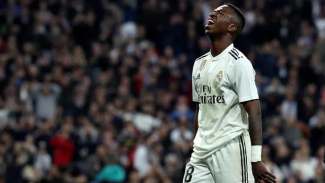 Vinicius jugando con el Real Madrid
