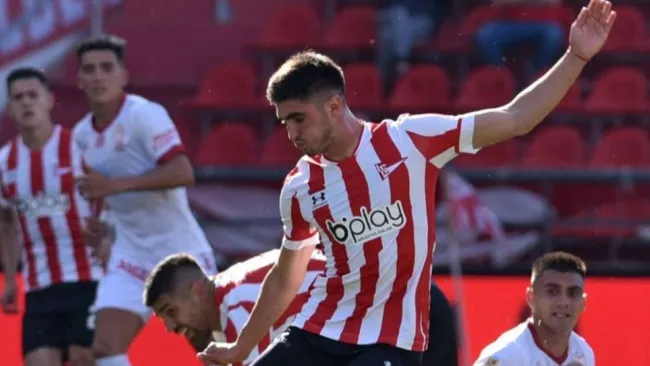 Gustavo Del Prete durante un partido