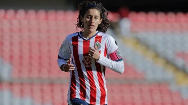 Tania Morales en un partido de Chivas