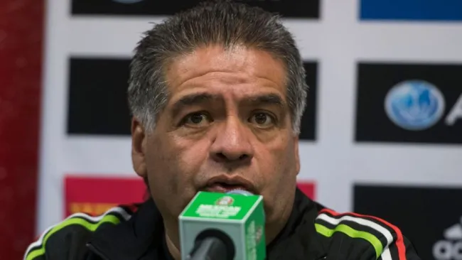 José Luis Serrano en conferencia de prensa