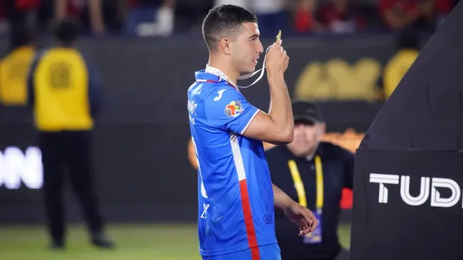Erik Lira: 'Vine a dejar huella y a hacer historia en Cruz Azul'