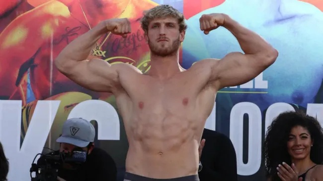 Logan Paul en presentación 