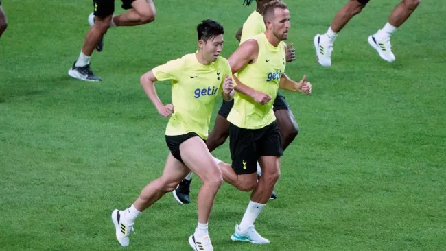 Harry Kane y Heung Min-son sufrieron los estragos del entrenamiento