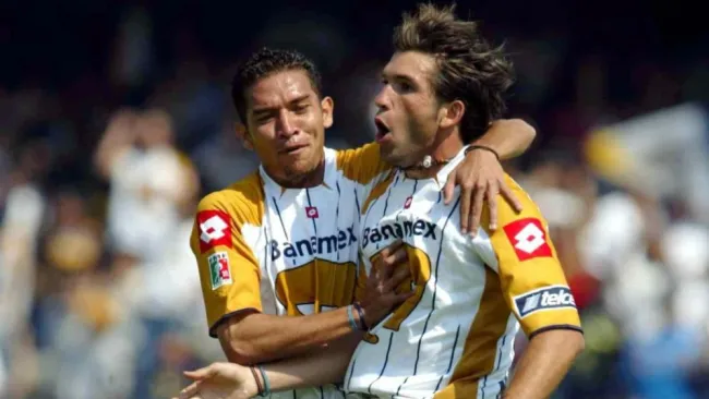 Kikín Fonseca en festejo con Pumas