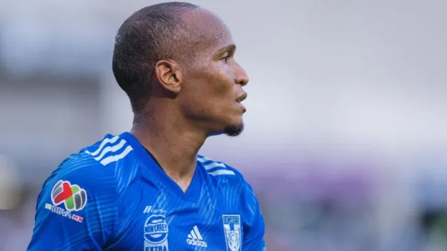 Luis Quiñones durante un partido de Tigres