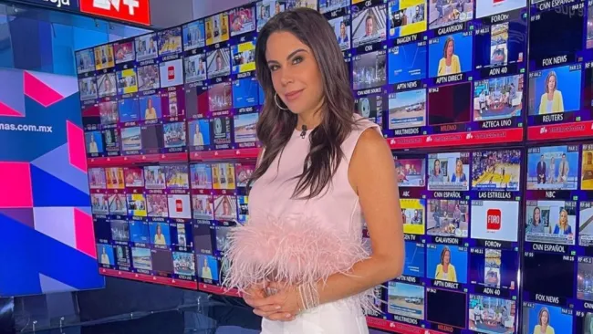 Paola Rojas en su noticiero 'Al Aire' de Televisa