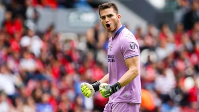 Sebastián Jurado durante un partido de Cruz Azul