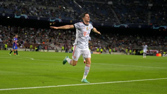 Robert Lewandowski en Champions con el Bayern ante Barcelona