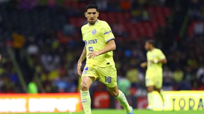 Diego Valdés durante un partido con América