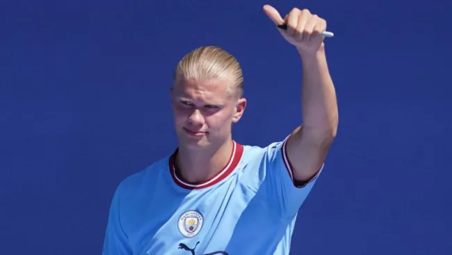 Erling Haaland en su presentación con el Manchester City