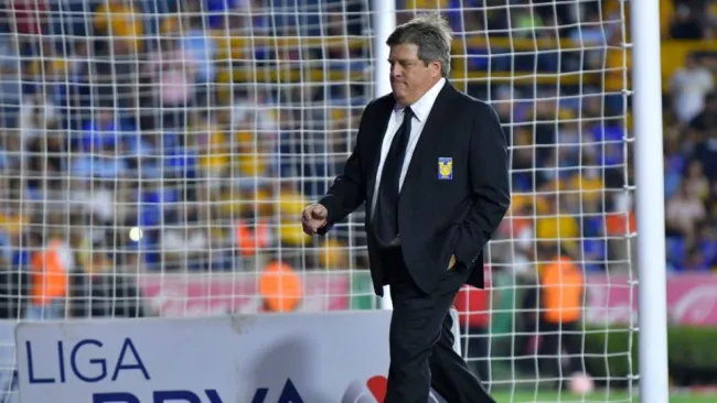Miguel Herrera tras un partido de Tigres