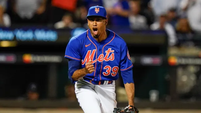 Edwin Diaz festeja en victoria vs Yankees
