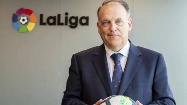 Javier Tebas en las oficinas de LaLiga