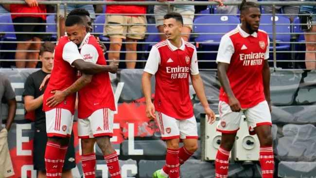 El Arsenal dejó de lado el rojo vivo para su tercer equipamiento 