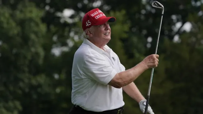 Donald Trump en campo de golf