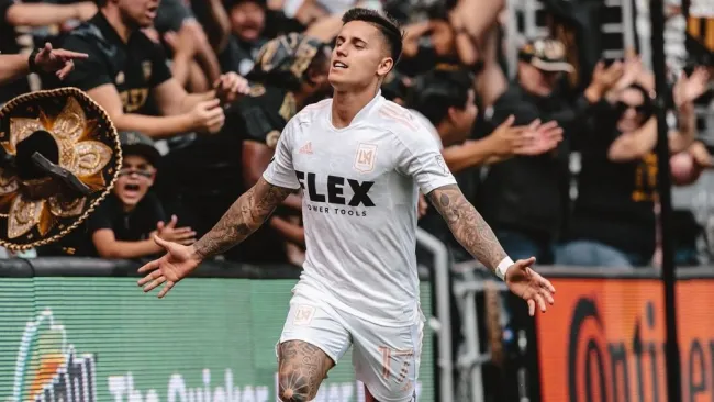 Brian Rodríguez no llegará al América