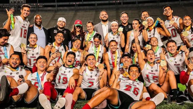 Equipo mexicano tras ganar los Games World