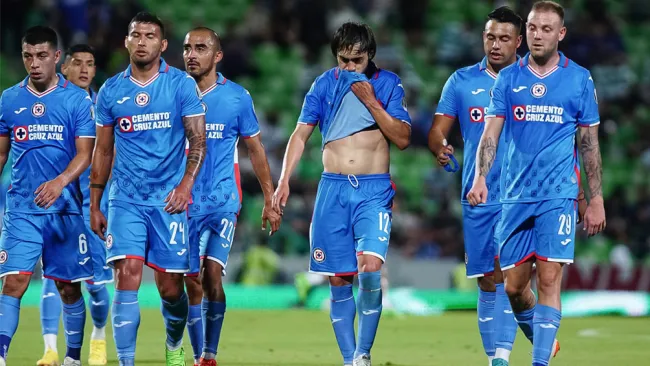 Elementos de La Máquina, tristes tras derrota