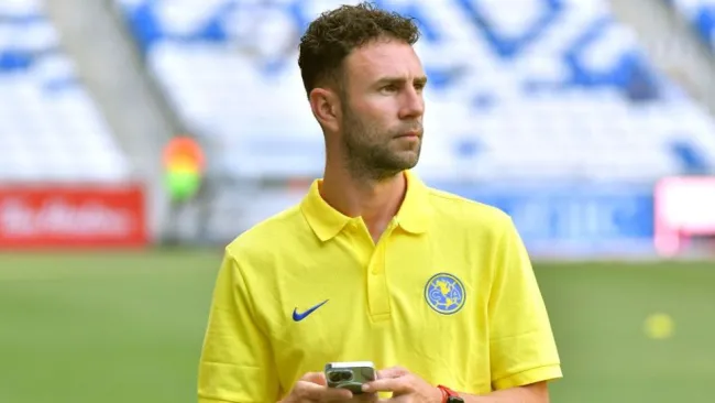 Miguel Layún previo a un partido del América