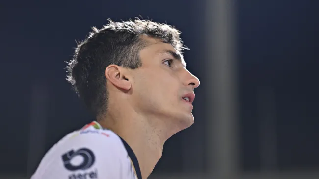 Juan Dinenno durante un partido con Pumas