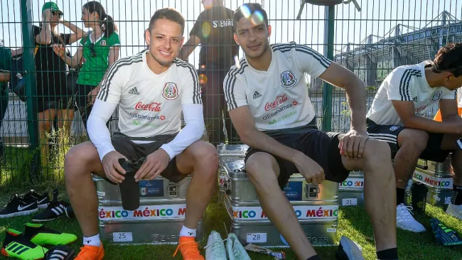 Chicharito y Raúl Jiménez son los favoritos de la afición para ser titulares en Qatar 2022