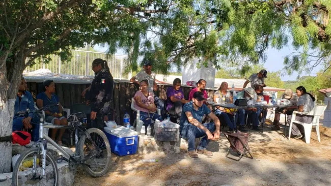 Familias de los mineros en Coahuila pidieron ayuda a rescatistas extranjeros