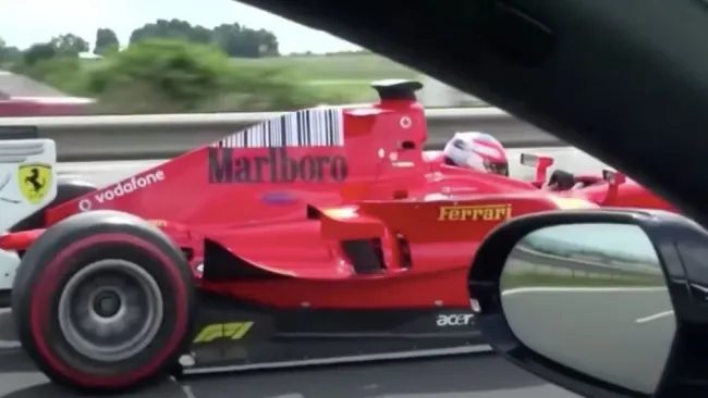 El auto de competición fue visto en las carreteras de República Checa