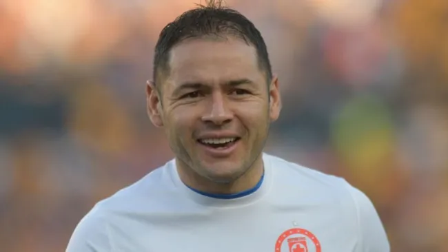 Pablo Aguilar previo a un partido de Cruz Azul