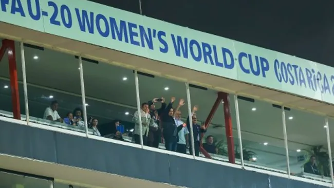 Los Tigres del Norte en el Estadio Alejandro Morera Soto