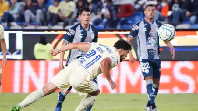 Henry Martin marcado gol