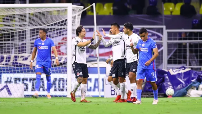 Tijuana venció al Cruz Azul en el Estadio Azteca 