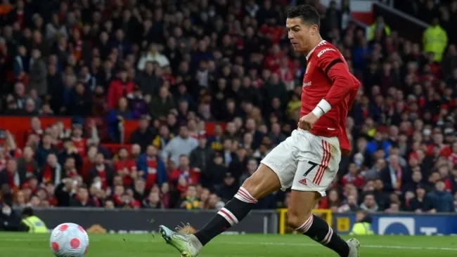 Cristiano Ronaldo en partido con el Manchester United