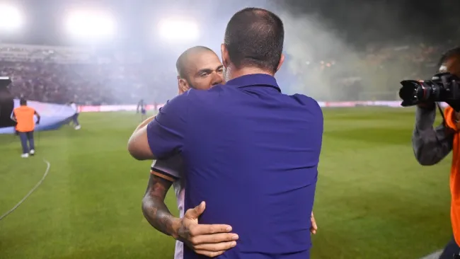 Dani Alves se reencontró con André Jardine 