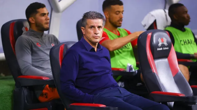 Ricardo Valiño en el partido en el Estadio Azteca