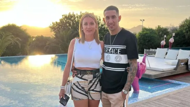 Ángel Di María y su esposa durante sus vacaciones