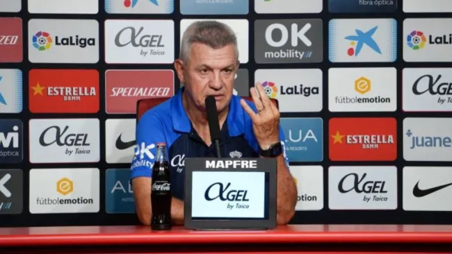 Javier Aguirre en conferencia de prensa