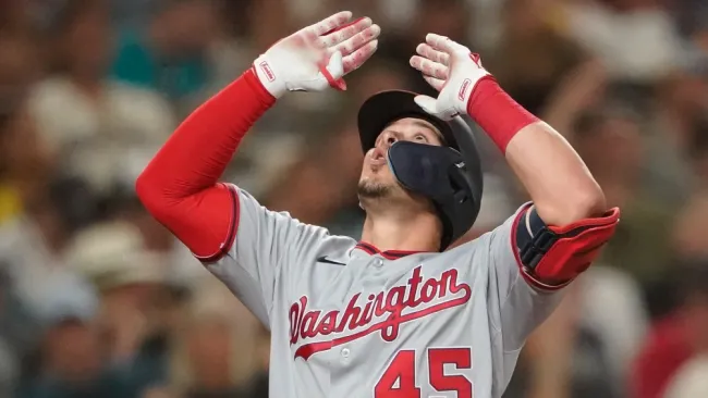 Joey Meneses: Impulsó carrera, pero Nationals cayó ante Reds