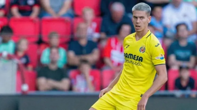 Juan Foyth durante un partido del Villarreal