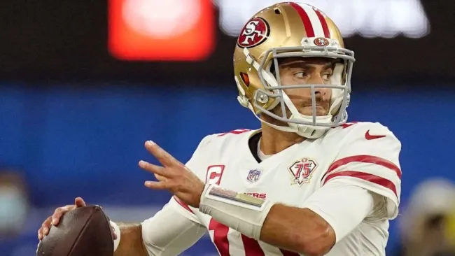 Jimmy Garoppolo jugando con los 49ers