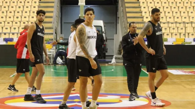 Jugadores de México durante un entrenamiento