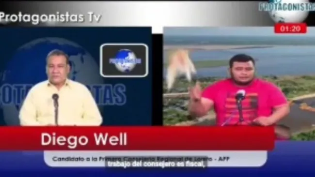 Gato cayendo durante una entrevista