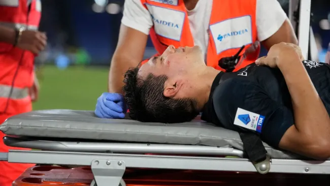 Lozano salió por lesión