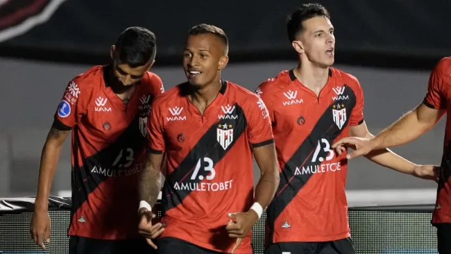 Copa Sudamericana: Atlético Goianiense sorprendió al Sao Paulo en la Ida de las Semifinales