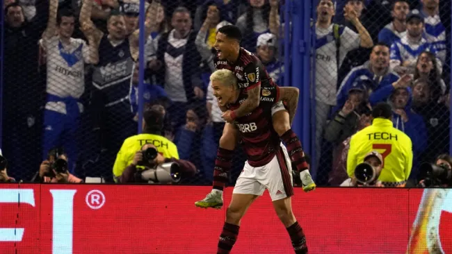 Copa Libertadores: Flamengo puso un pie en la Final al golear a Vélez Sarsfield de visitante