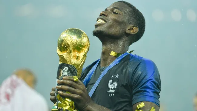 Pogba tras ganar el Mundial de Rusia 2018