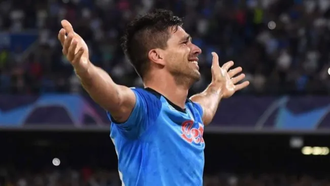 Gio Simeone festejando un gol