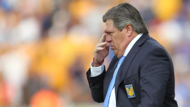 Miguel Herrera no tiene definido su alineación 