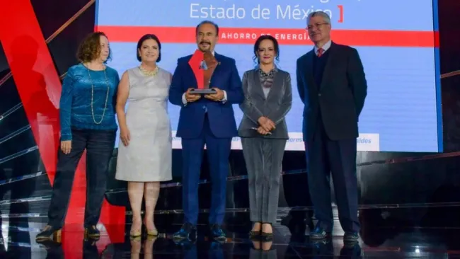 Pedro Rodríguez: Recibió premio por programa de cambio de luminarias en Atizapán de Zaragoza