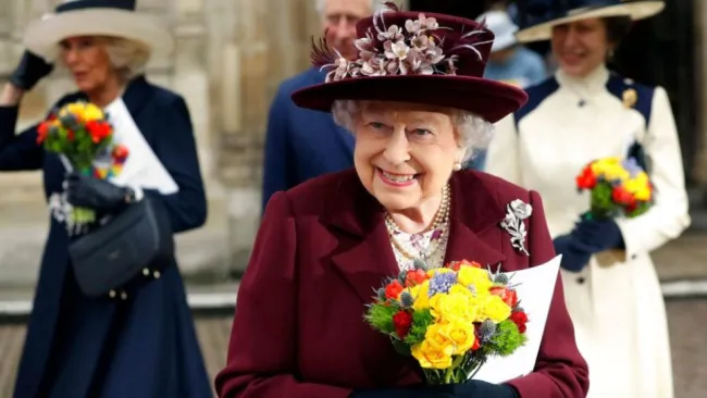 Reina Isabel II en un evento